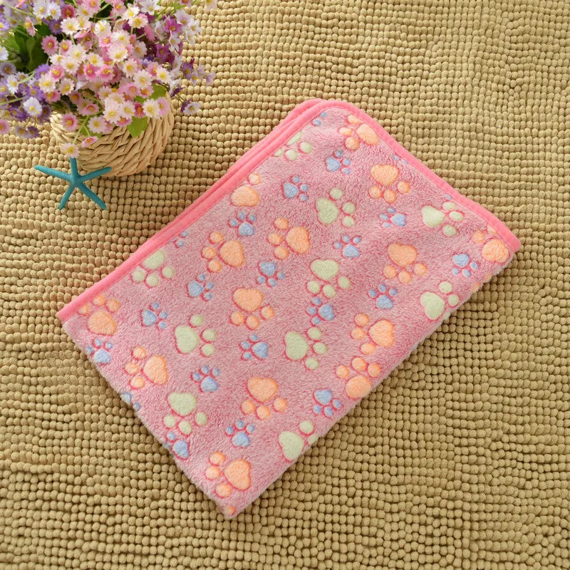 Cozy Fleece Pet Blanket β Soft, Warm & Washable - Pup Confort Store